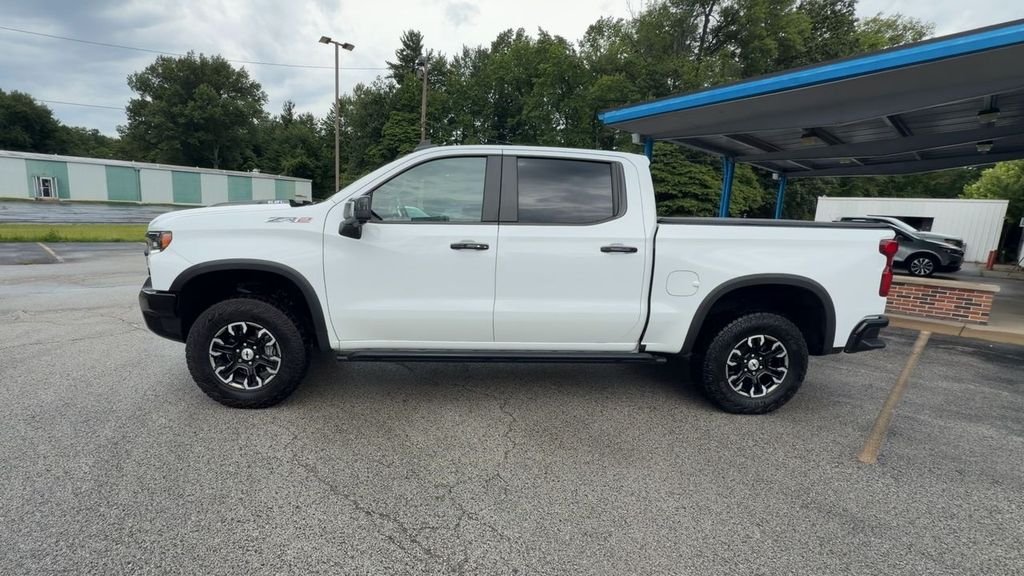 Used 2022 White Chevrolet ZR2 image 5