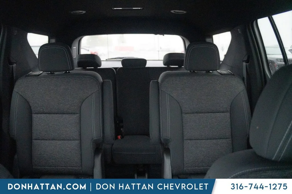 2027 Chevrolet Traverse LT - Photo 8