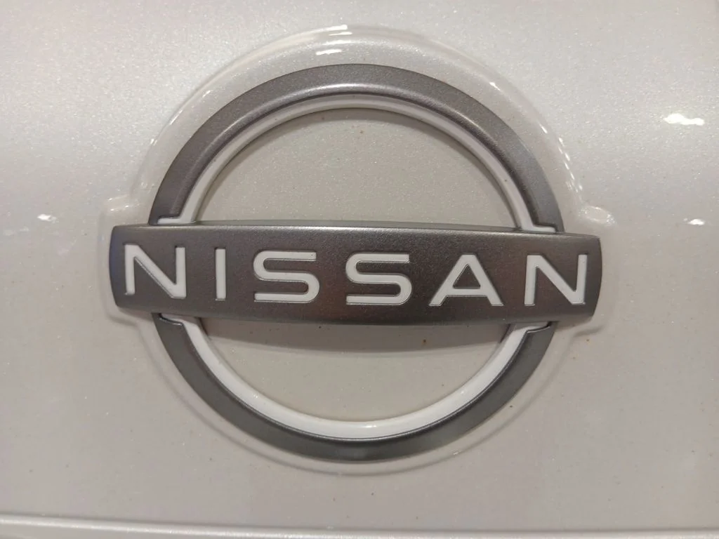 Used 2023 White Nissan SV image 13