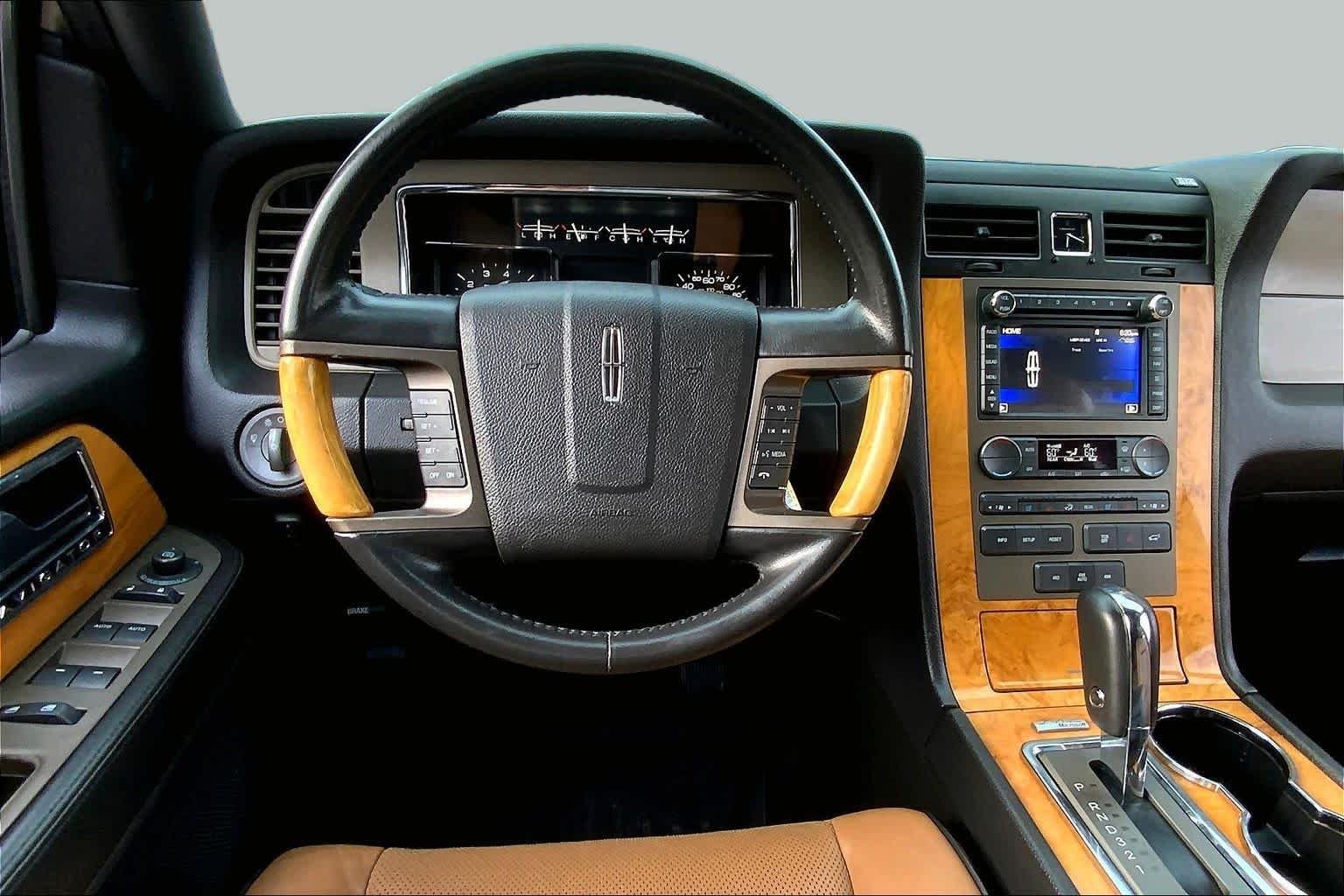 Pre-Owned 2014 Lincoln Navigator