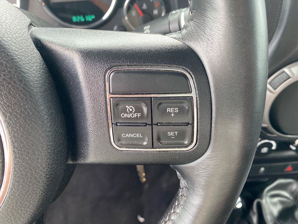 Used 2016 Hydro Blue Pearlcoat Jeep Sport image 15