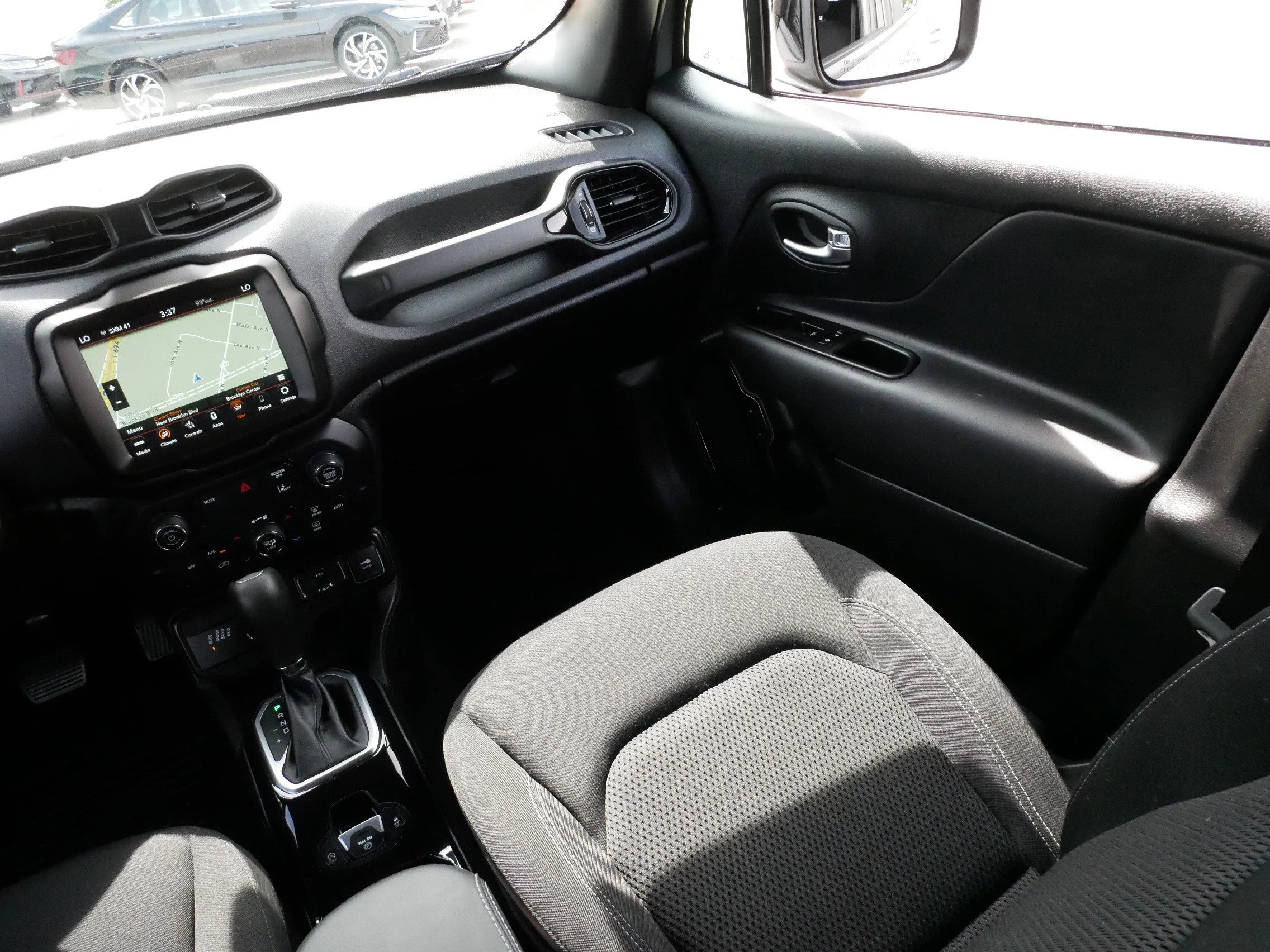 Used 2022 Sting-Gray Clearcoat Jeep Altitude image 11