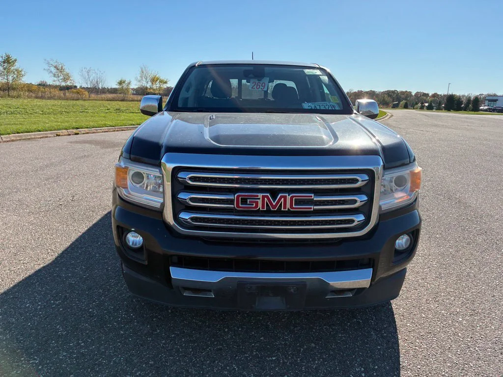Used 2018 Black GMC SLT image 3