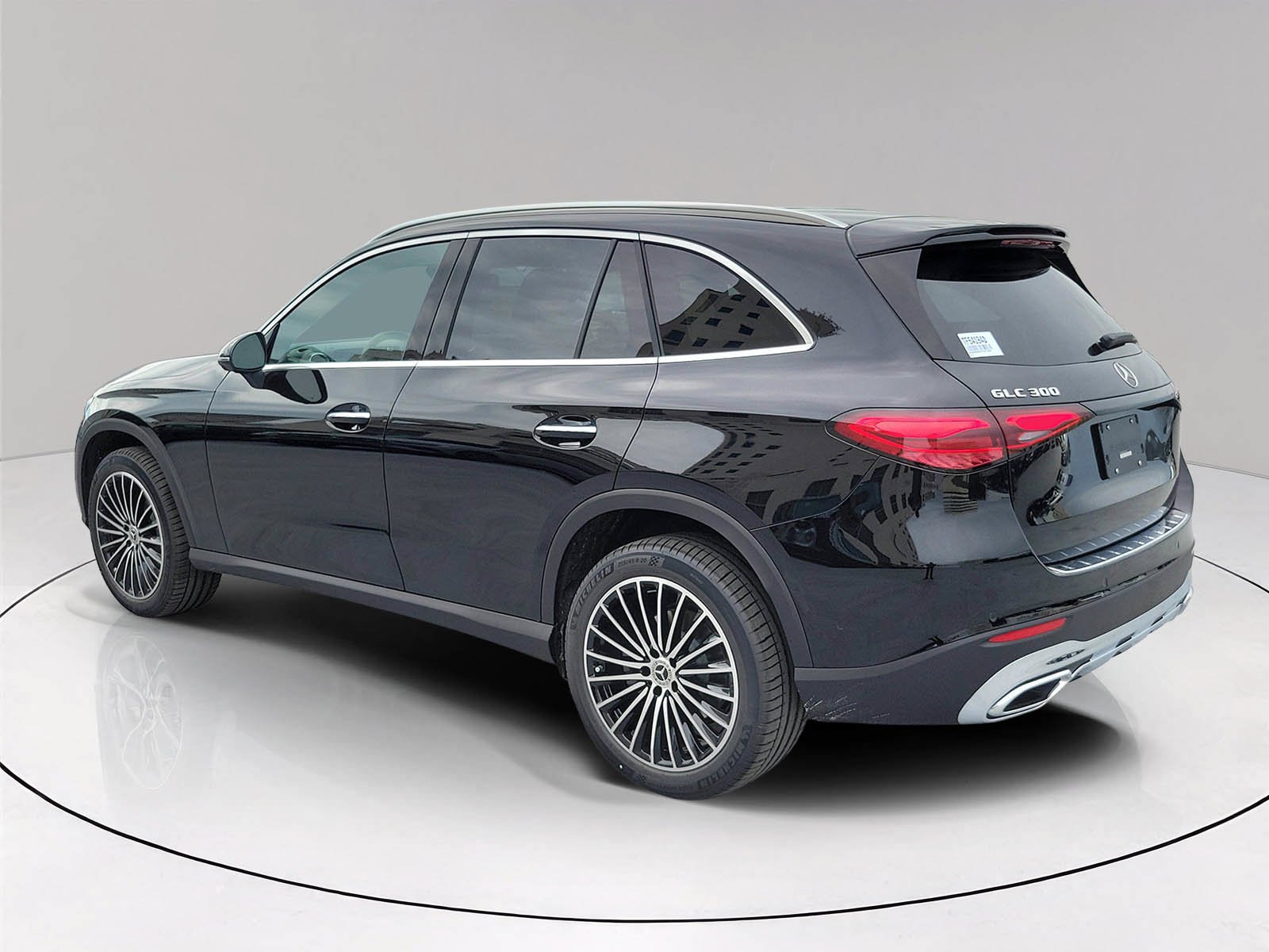 New 2026 Black Mercedes-Benz GLC 300 image 4