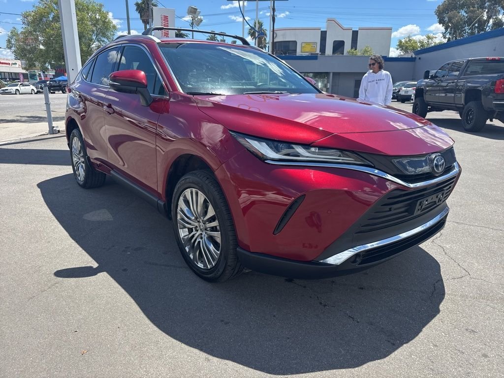 2022 Toyota Venza XLE Hybrid AWD's photo