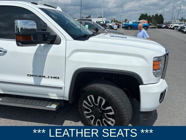 Used 2016 White GMC Denali image 3