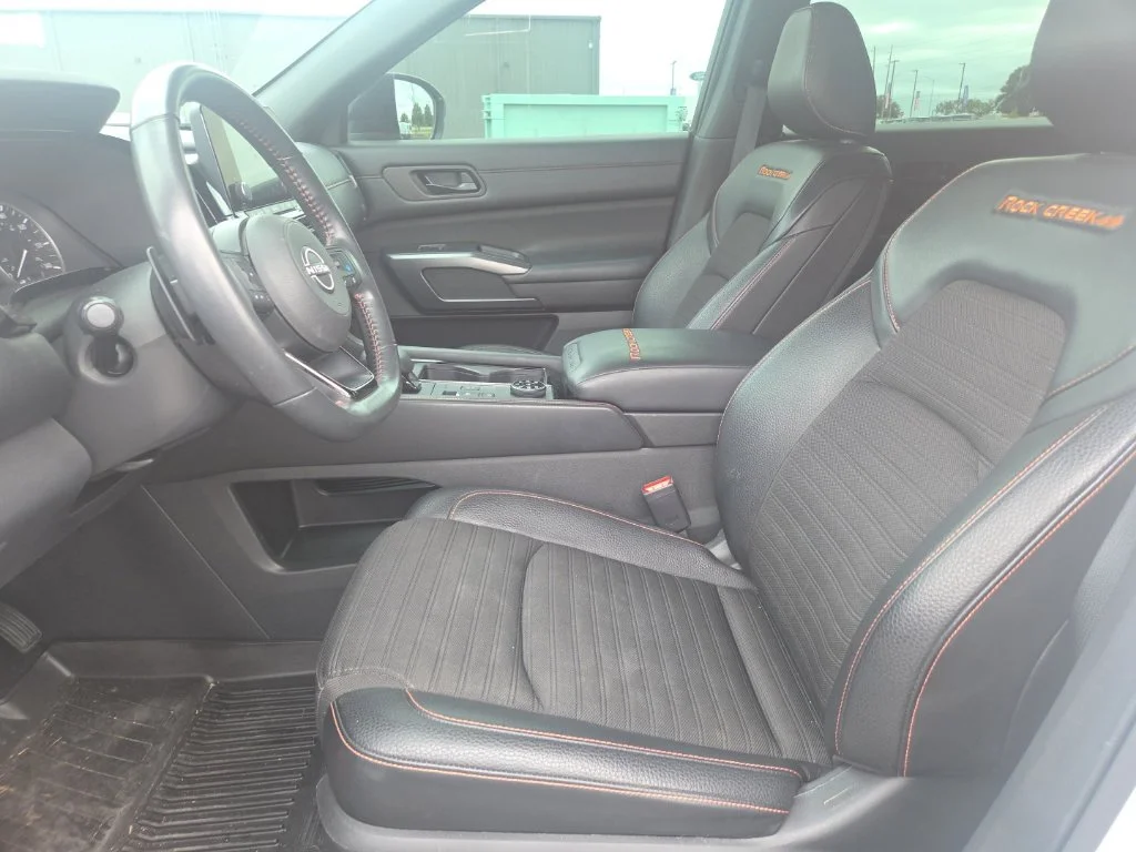 Used 2024 White Nissan Rock Creek image 22