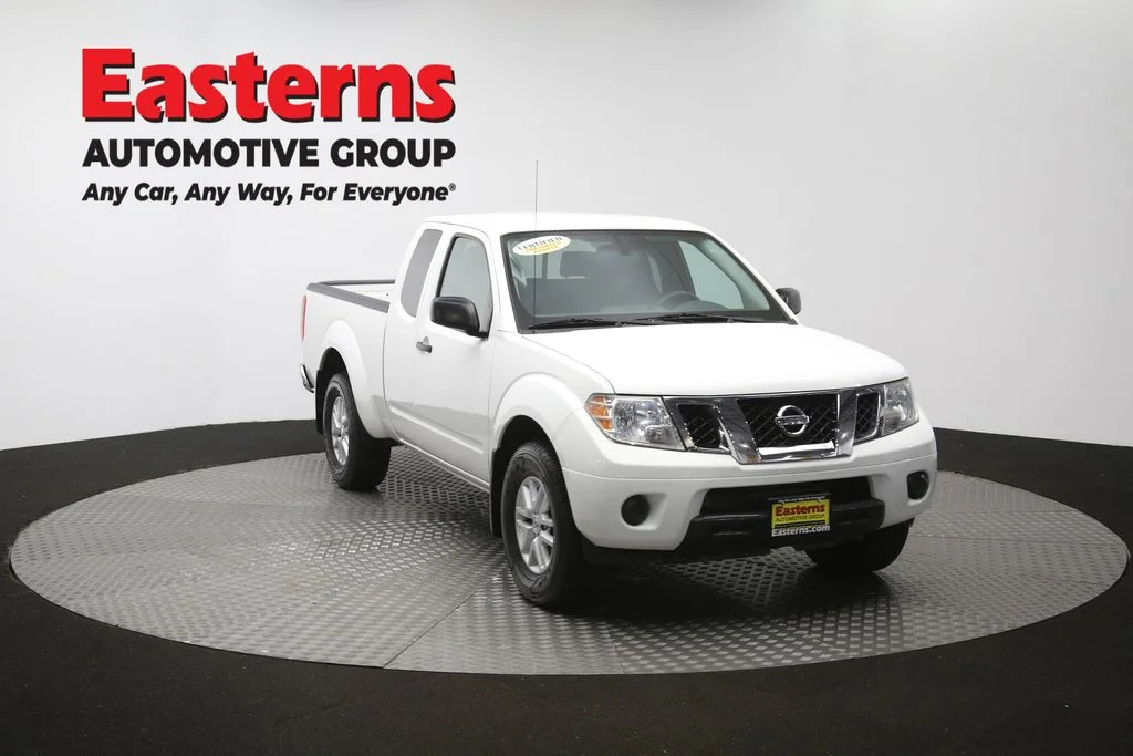 Used 2021 White Nissan SV image 49