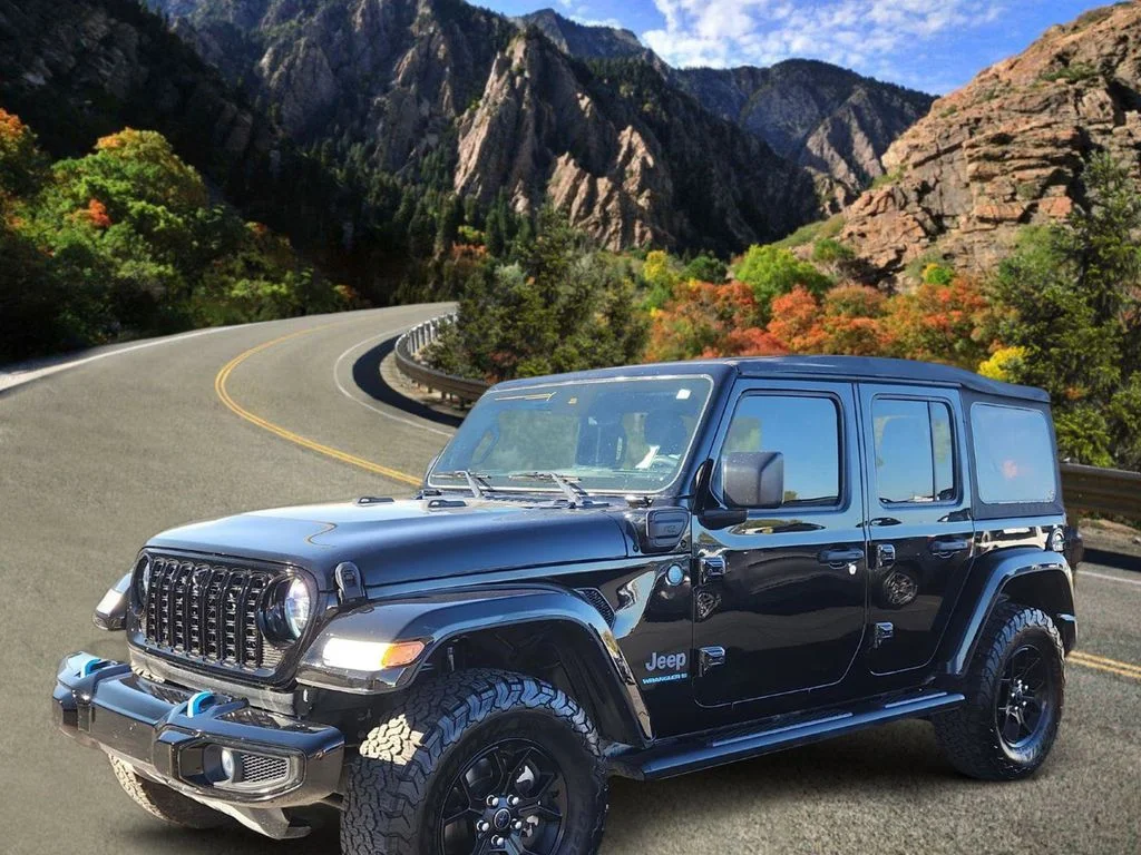 Used 2024 Black Jeep High Altitude 4xe image 5