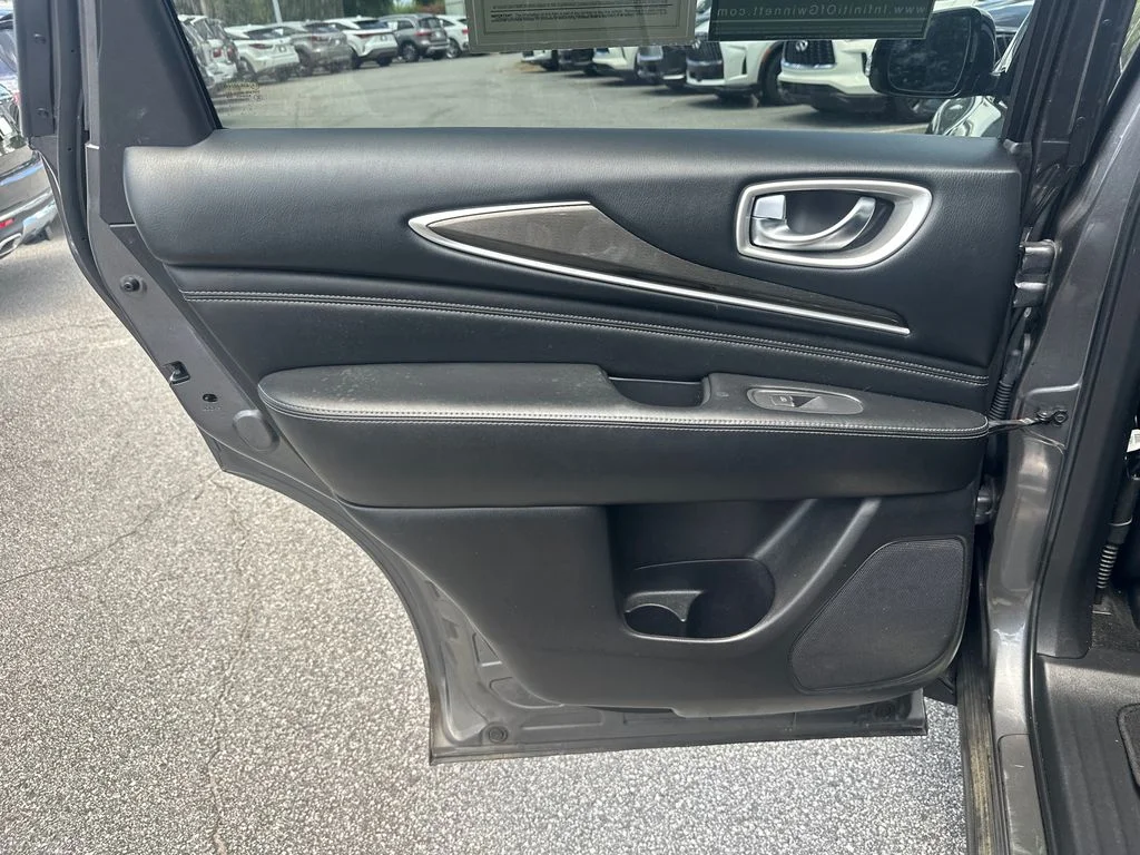 Used 2020 Gray INFINITI LUXE image 18