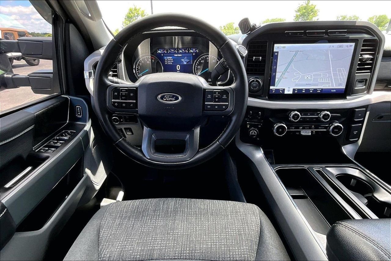 Used 2023 Agate Black Metallic Ford XLT image 11