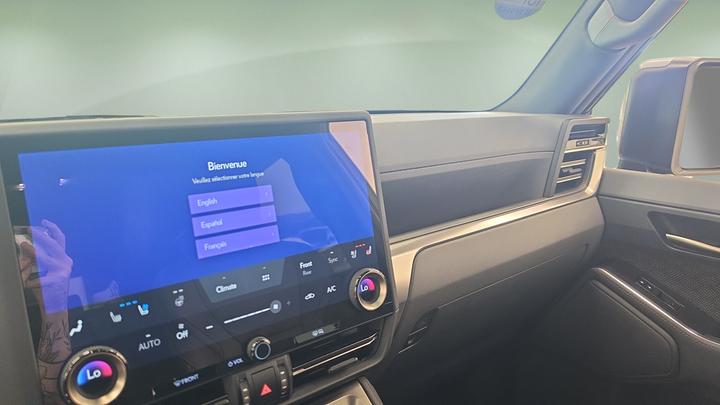 Certified Used 2024  Lexus 550 Premium+ image 27
