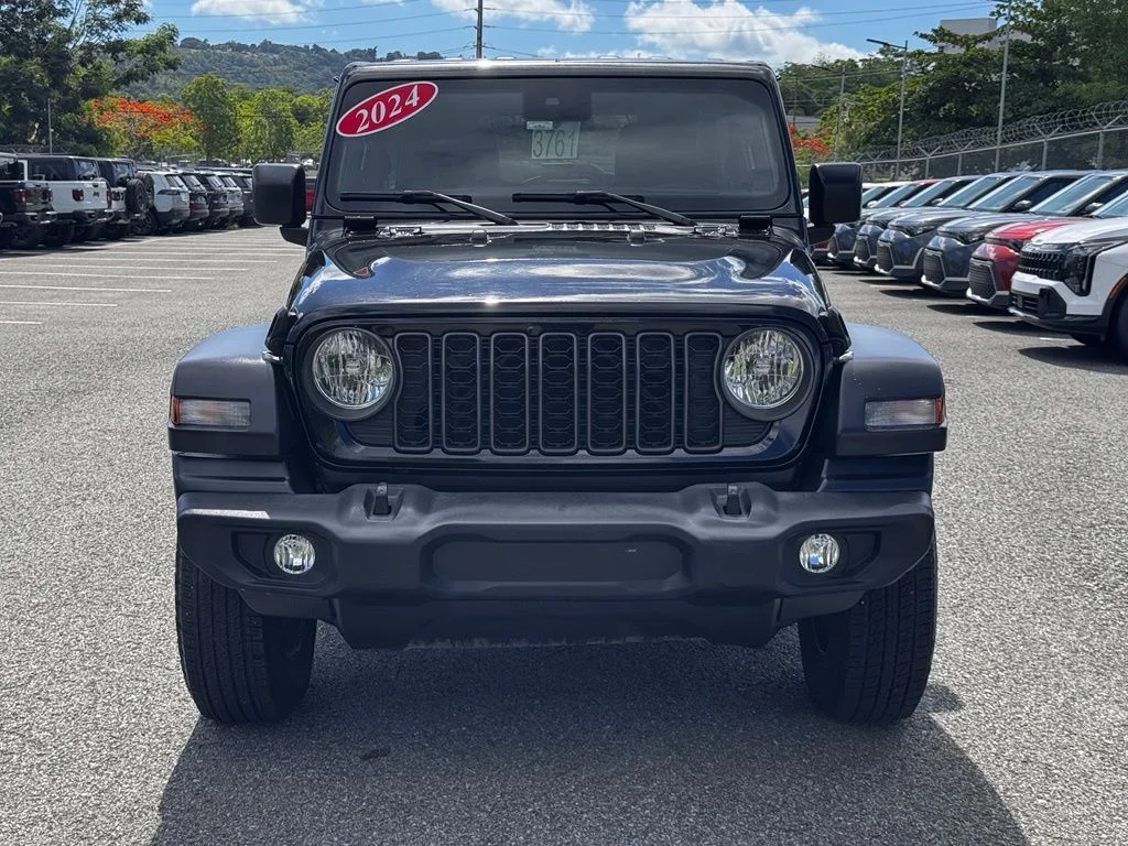 Used 2024 Black Jeep Sport S image 3