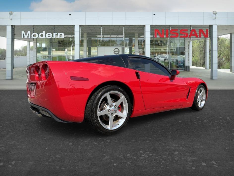 Used 2005 Victory Red Chevrolet Base image 5