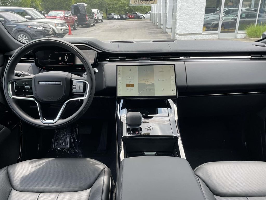New 2026 Borasco Grey Land Rover SE image 22