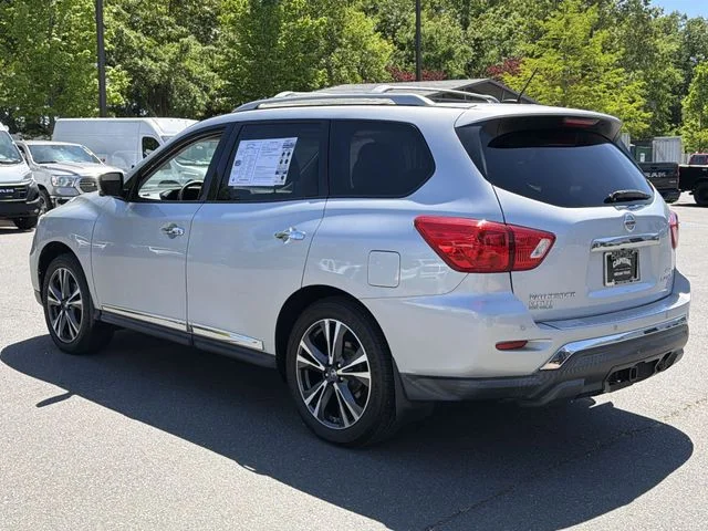 Used 2018 Silver Nissan Platinum image 11