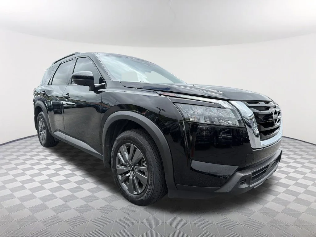 Used 2024 Black Nissan SV image 3