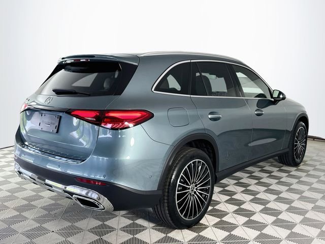New 2026 Verde Silver Metallic Mercedes-Benz GLC 300 image 7