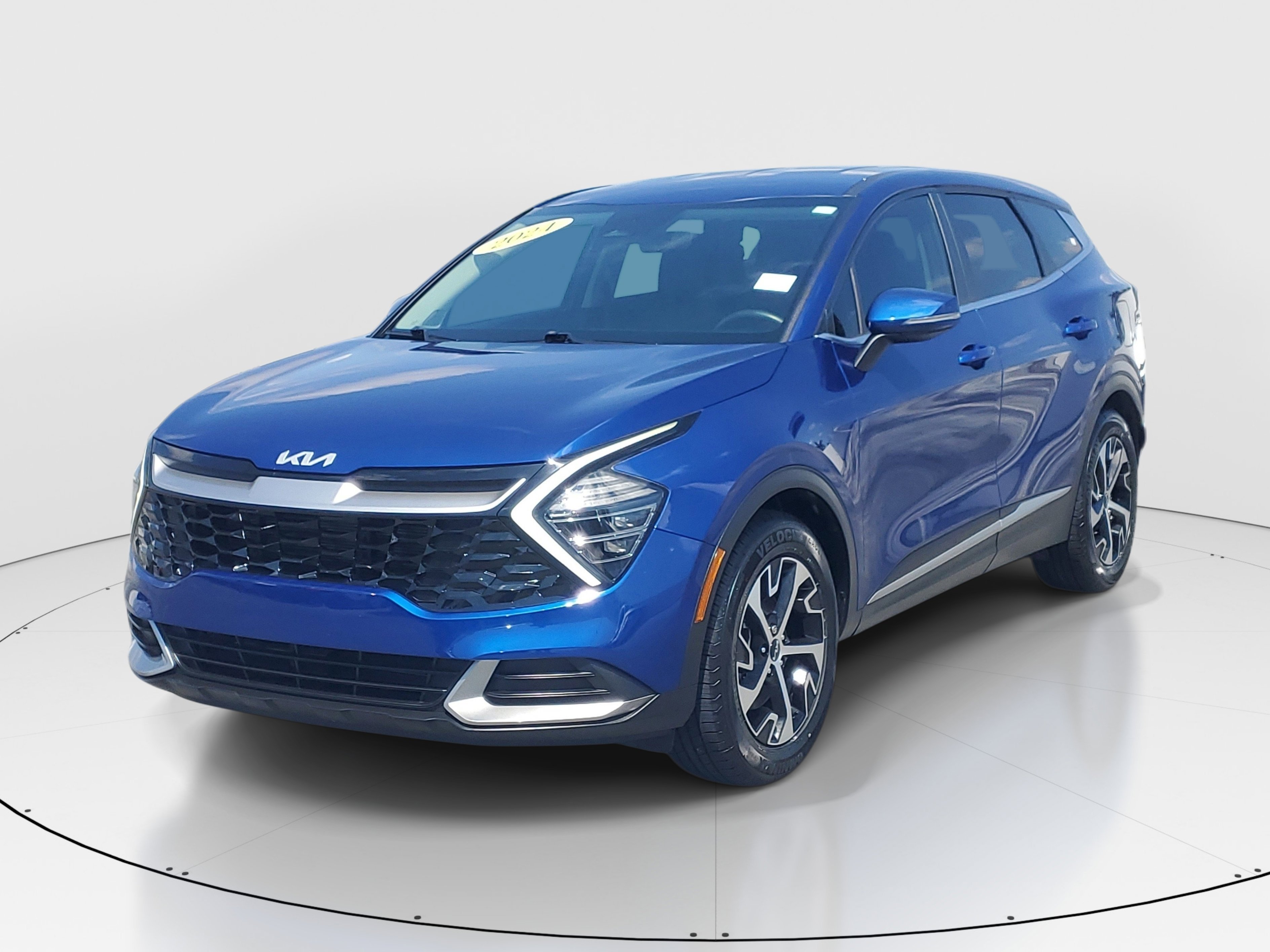 Used 2024 Sapphire Blue Kia EX image 3