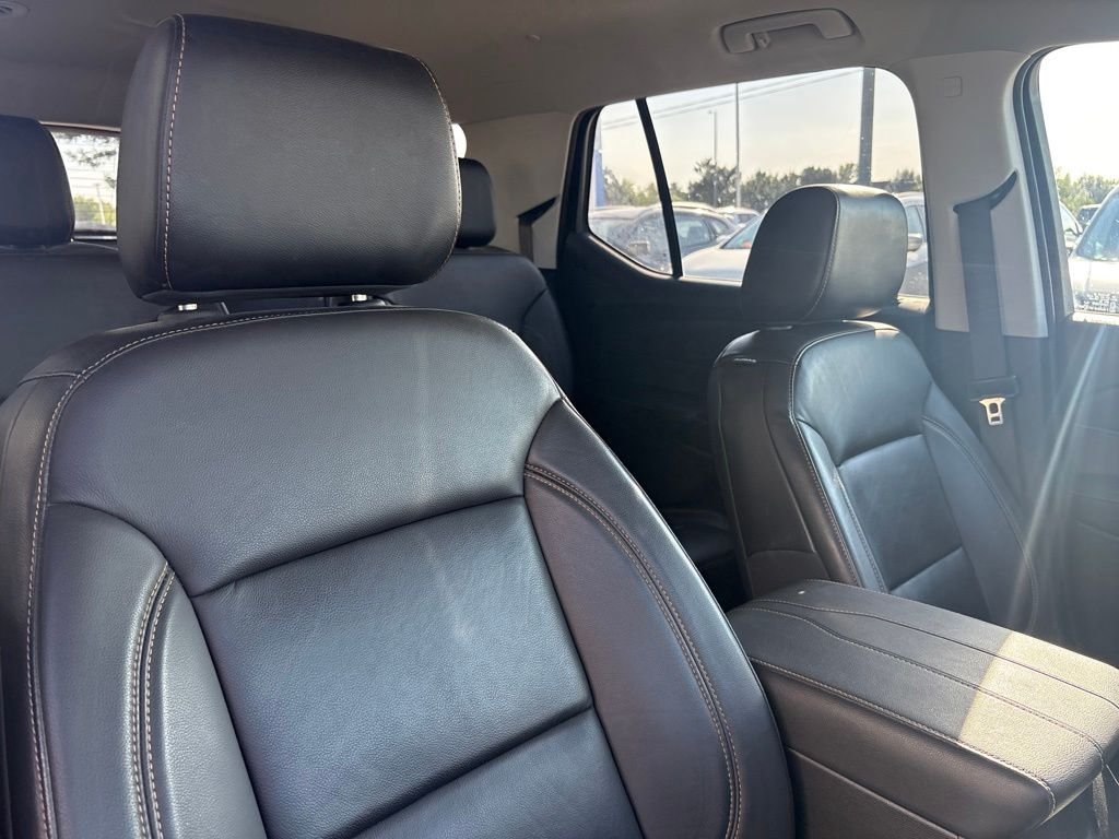 Used 2018 Satin Steel Metallic Chevrolet 3LT image 28