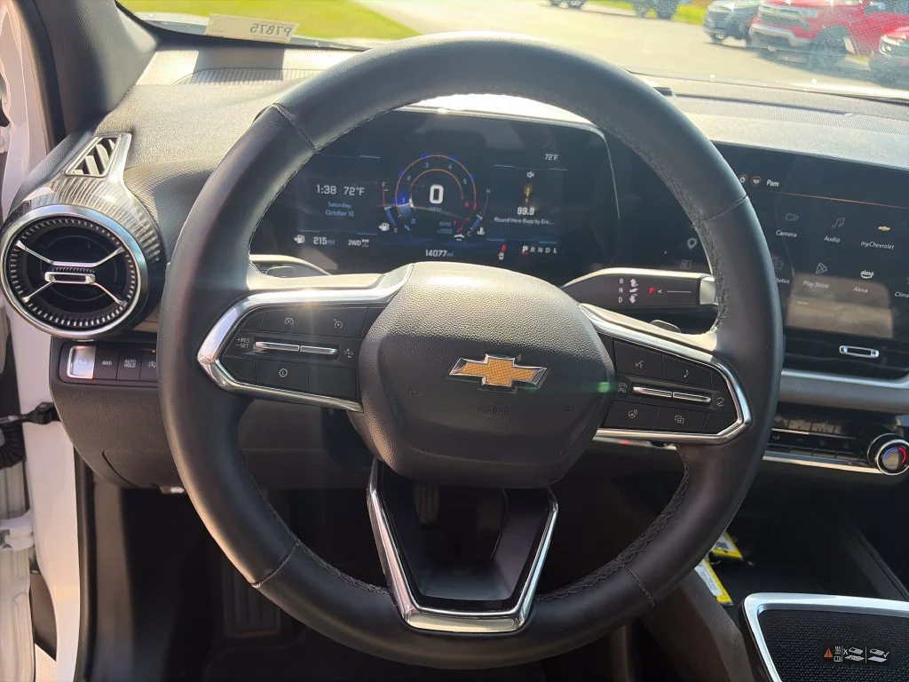 2025 Chevrolet Equinox LT - Photo 12