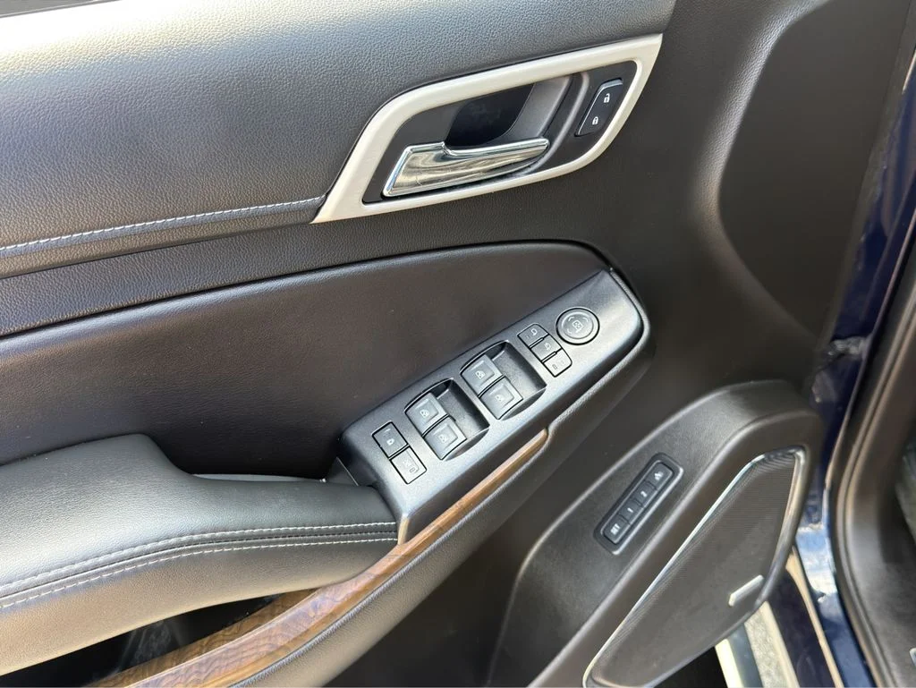 Used 2018 Blue GMC Denali image 25
