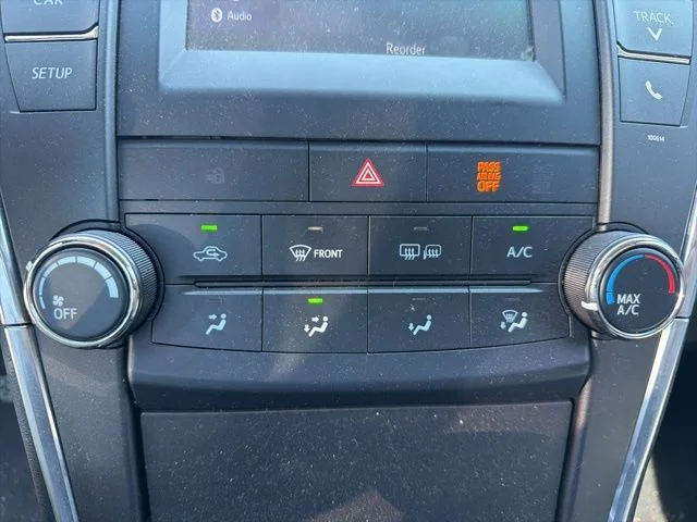 Used 2017 Black Toyota SE image 11
