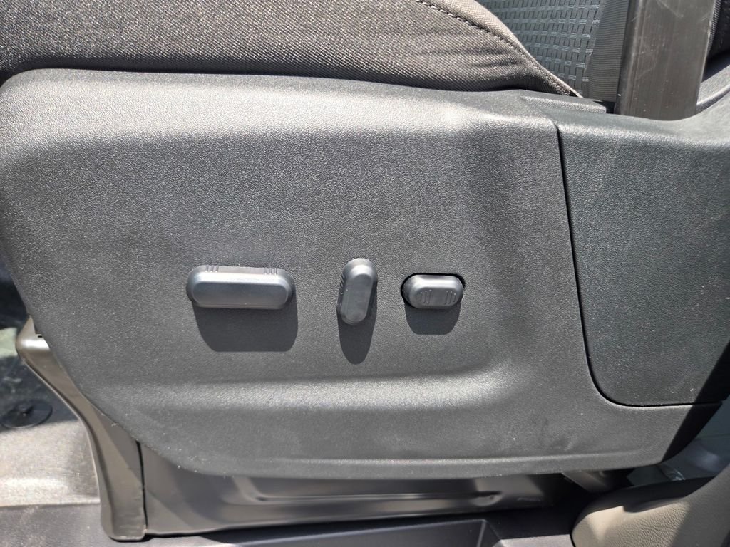 New 2026 Ingot Silver Metallic Ford Cargo Van image 15