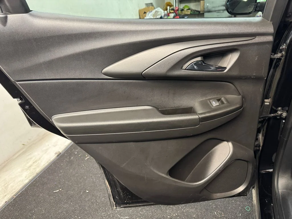 Used 2025 Black Chevrolet LT image 15