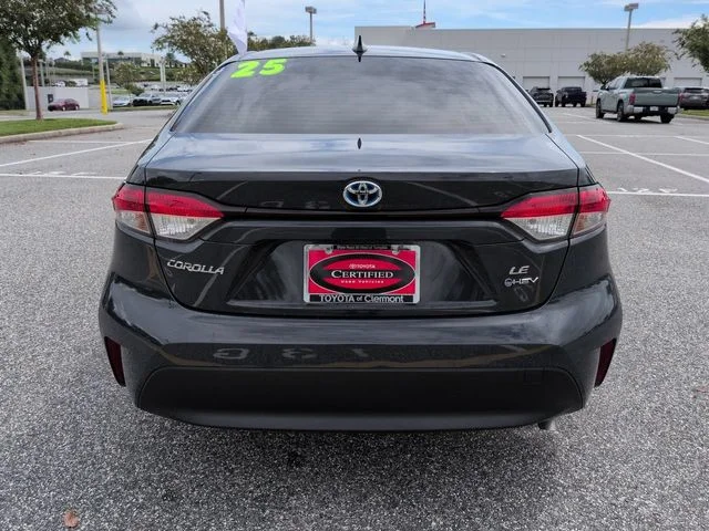 Certified Used 2025  Toyota LE image 5