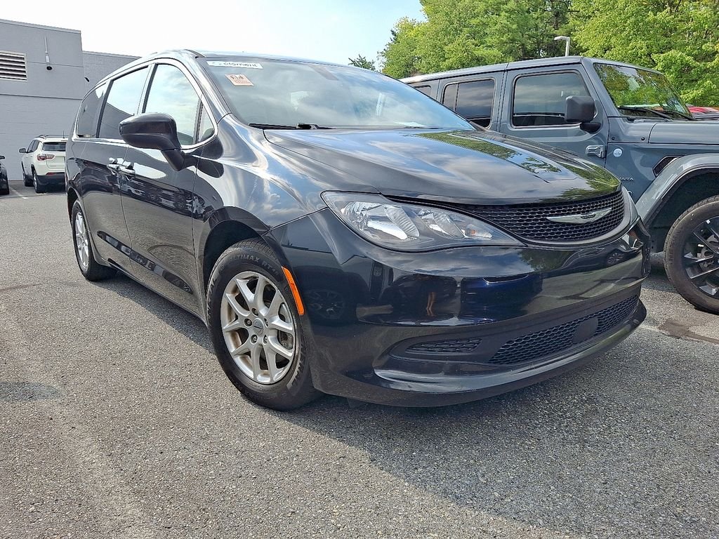 2021 Chrysler Voyager