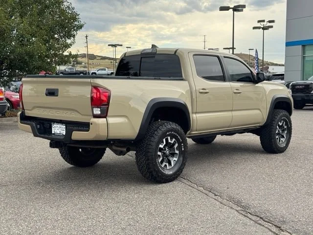 Used 2019 Tan Toyota SR image 41