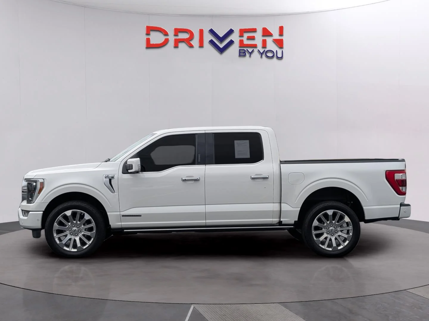 Used 2021 Star White Metallic Tri-Coat Ford Limited image 2