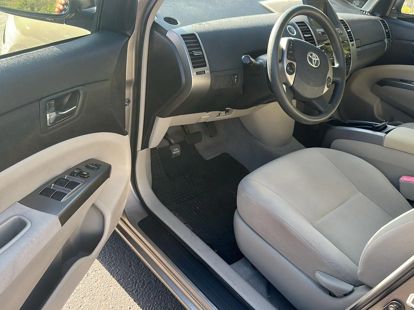 Used 2008  Toyota Base image 6
