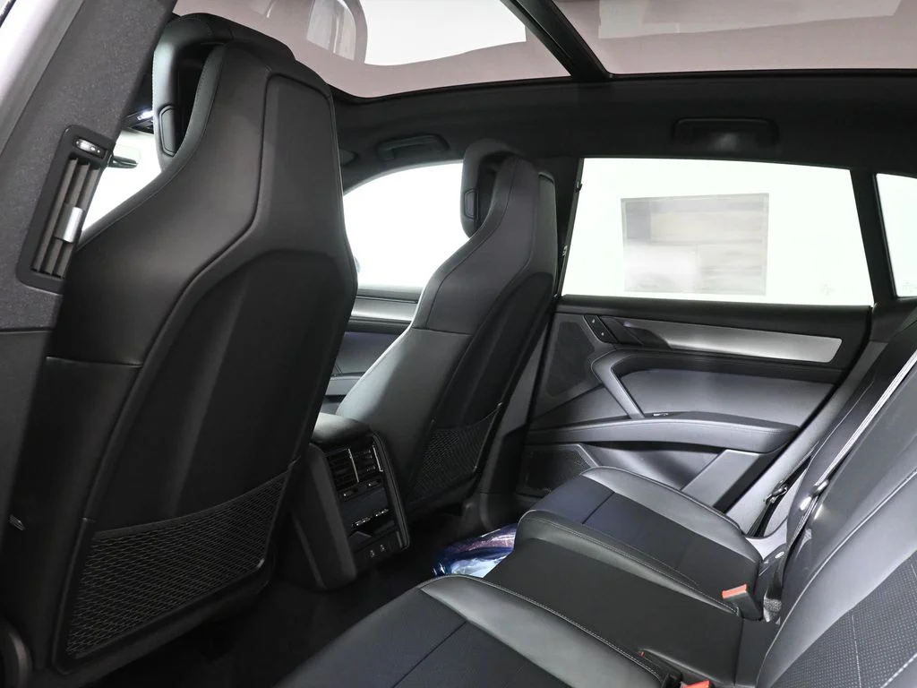 2026 Porsche Cayenne S - Photo 37