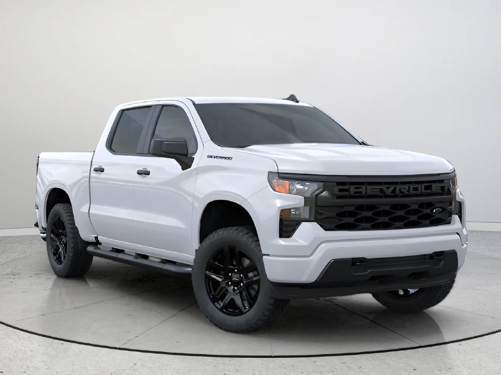 New 2026 Summit White Chevrolet Custom image 1
