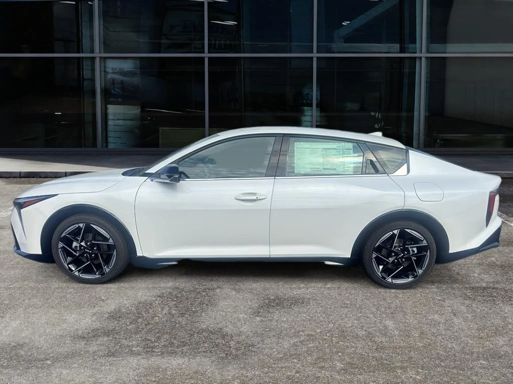 New 2026 Snow White Pearl Kia GT-Line image 8