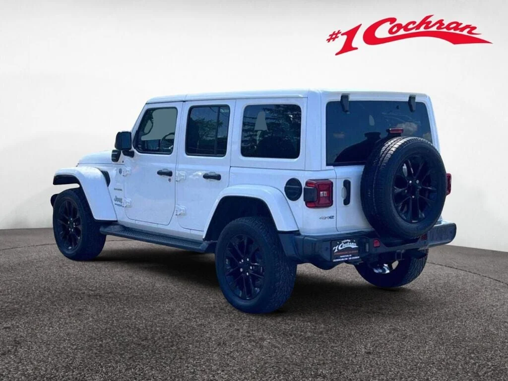 Certified Used 2021 Bright White Clearcoat Jeep Unlimited Sahara image 9