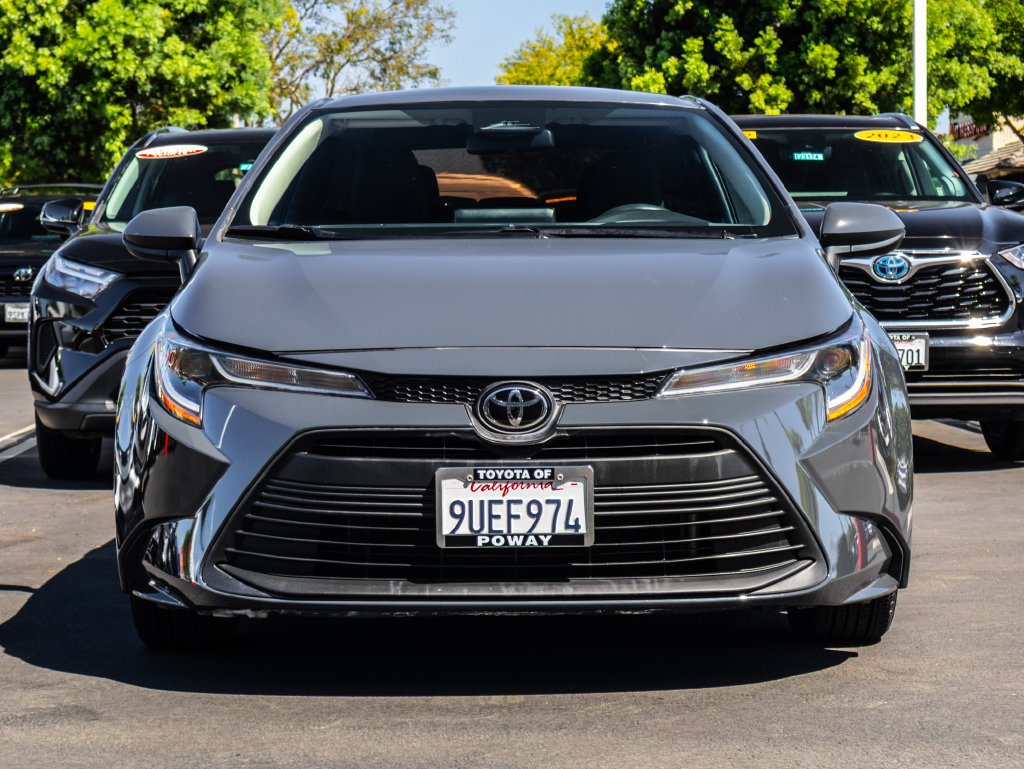 Used 2024  Toyota LE image 3