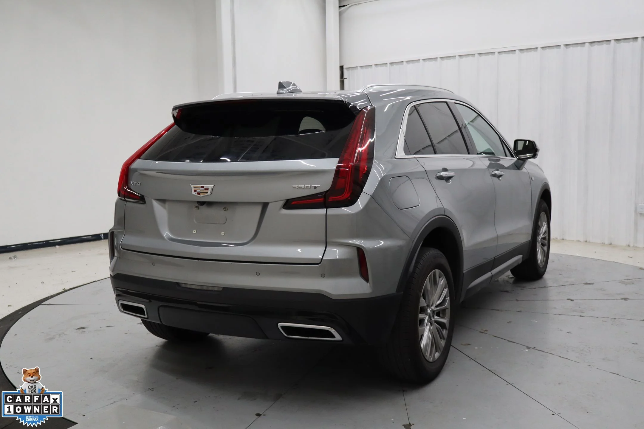 Used 2025 Silver Cadillac Premium Luxury image 3