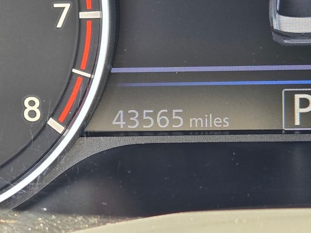 Used 2022 Gray Nissan 2.5 SV image 18