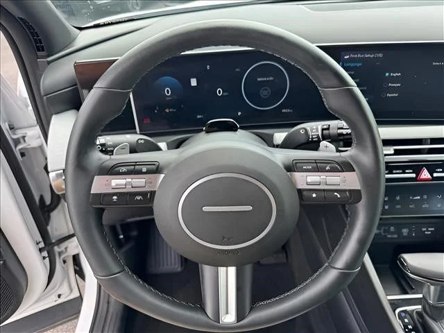 Used 2025 White Hyundai Limited image 26