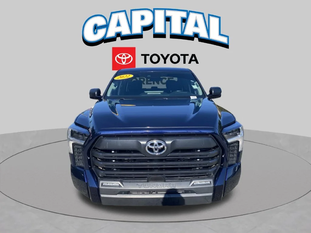 Used 2022  Toyota SR5 image 18