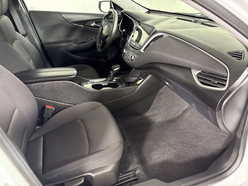Used 2024 White Chevrolet LT image 15