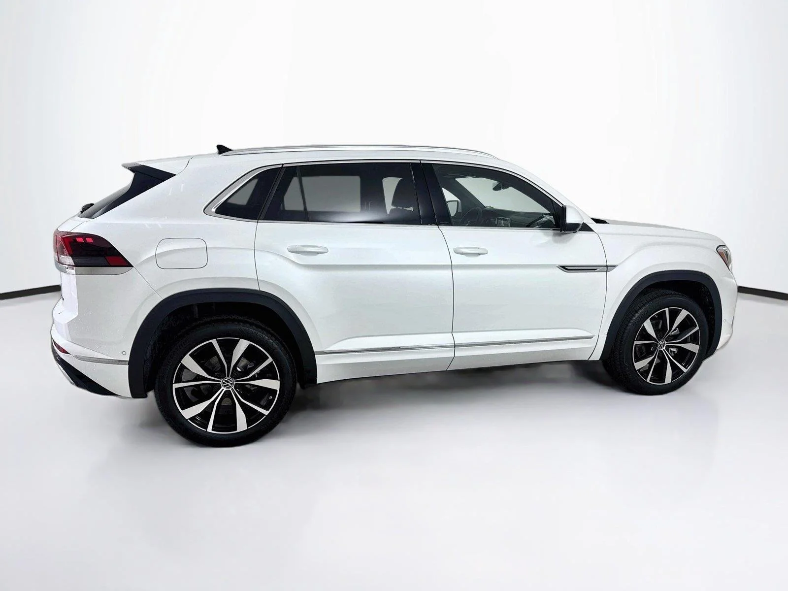 New 2026 Opal White Pearl Volkswagen 2.0T SEL Premium R-Line image 8