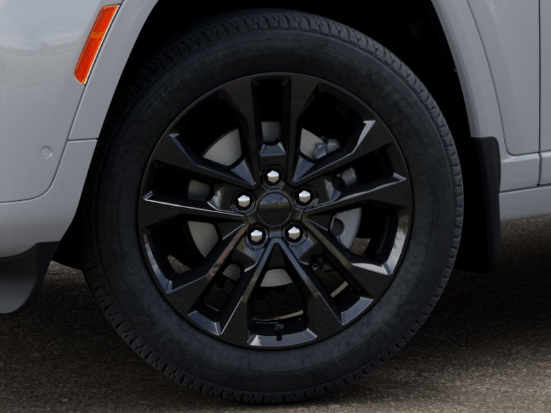New 2026 Bright White Clear-Coat Exterior Paint Jeep Limited Reserve image 17