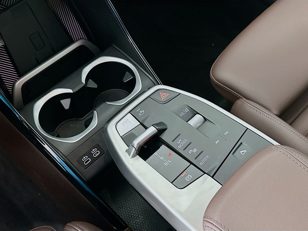 2025 BMW X1 28i - Photo 16