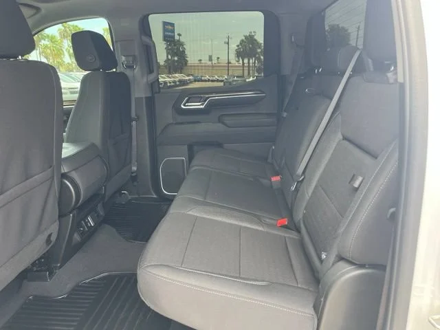 Used 2024 Summit White GMC Elevation image 26