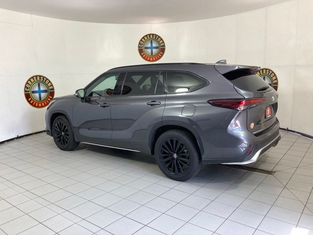 2025 Toyota Highlander XSE - Photo 22