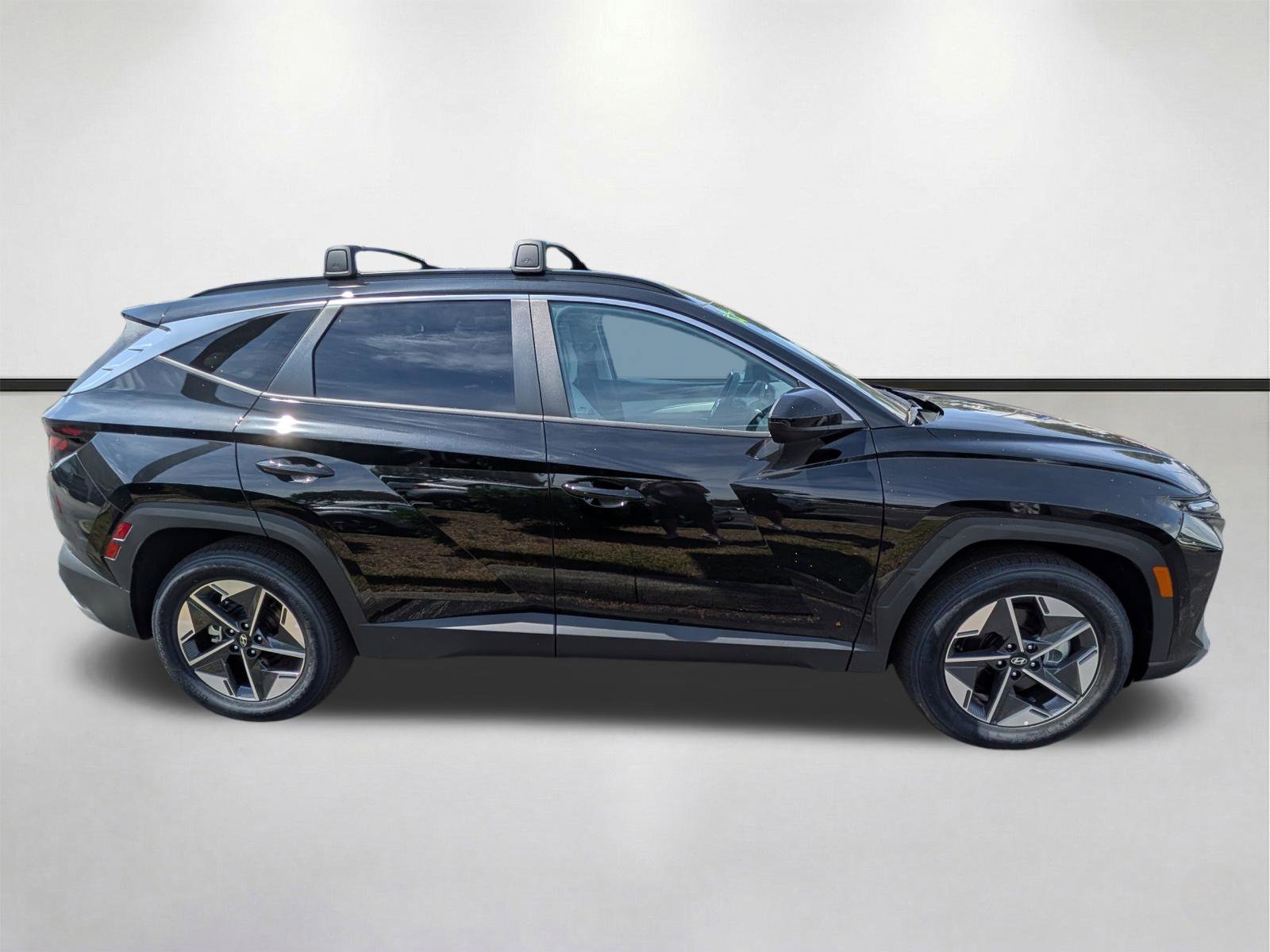 New 2026 Phantom Black Hyundai SEL Plus FWD image 35